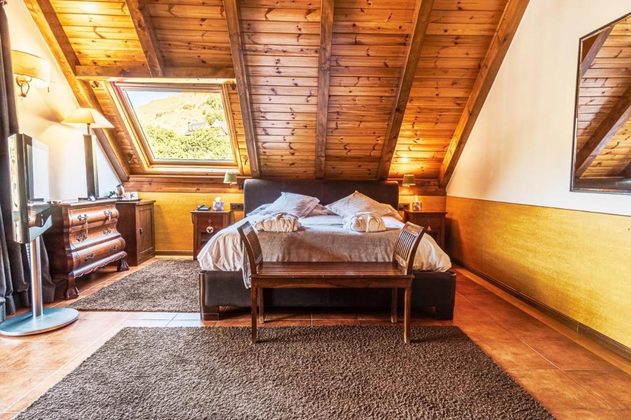 Mauberme Mountain Boutique Hotel サラルデュ エクステリア 写真