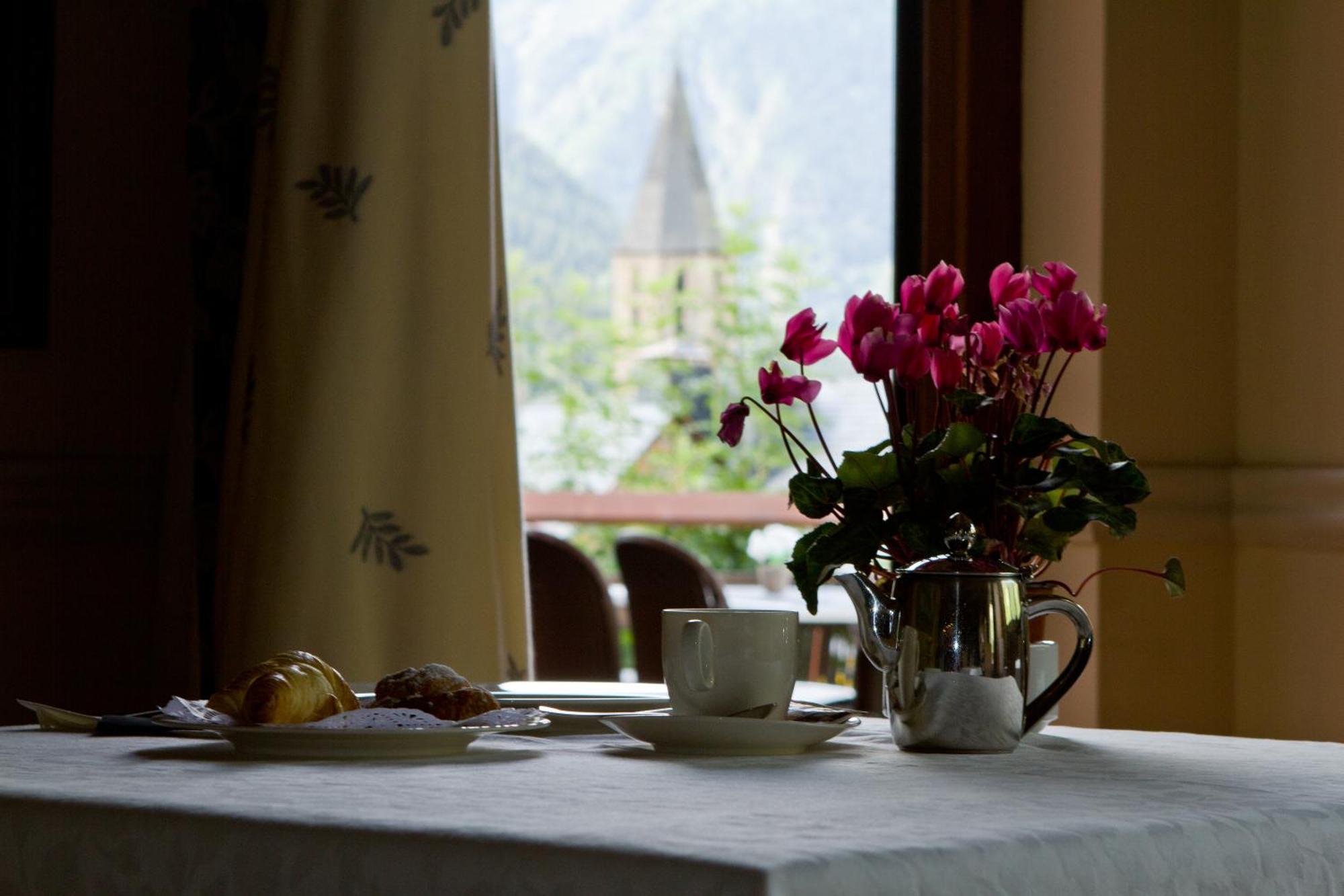 Mauberme Mountain Boutique Hotel サラルデュ エクステリア 写真