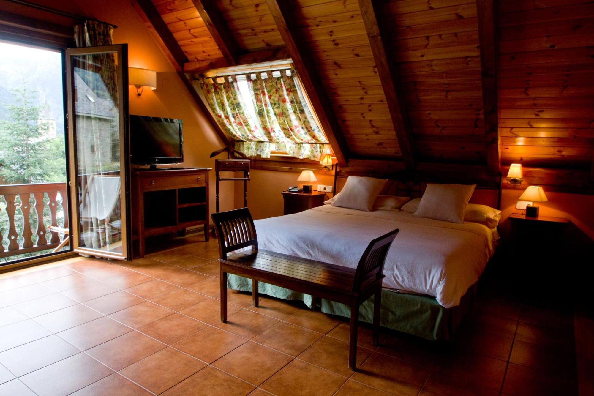 Mauberme Mountain Boutique Hotel サラルデュ エクステリア 写真