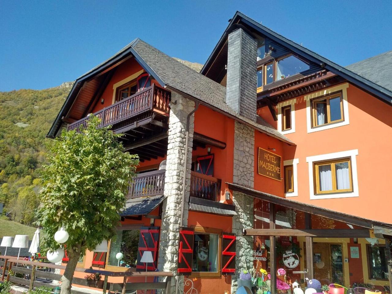 Mauberme Mountain Boutique Hotel サラルデュ エクステリア 写真
